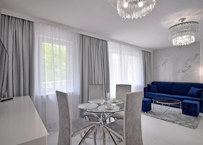 CRYSTAL Apartament 80m od plaży, przy latarni morskiej